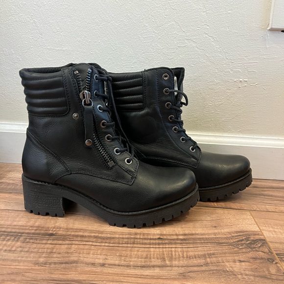 Falco waterproof motorcycle boots, US 7 - Picture 1 of 4